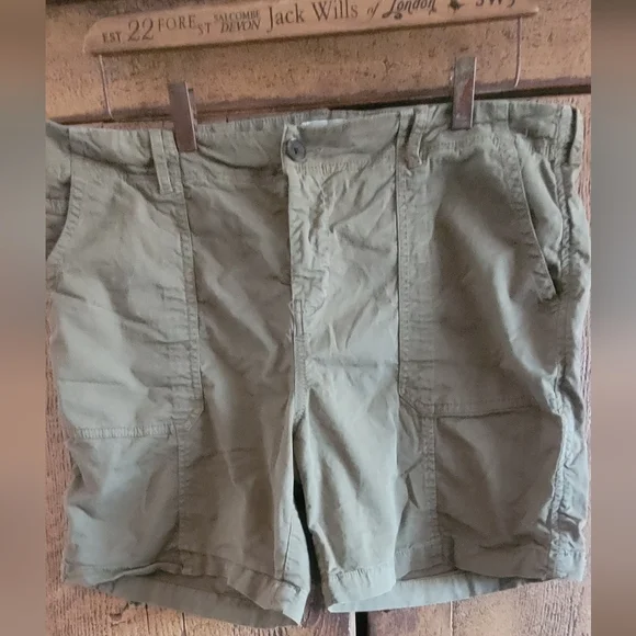 Fat face shorts - Picture 2 of 2